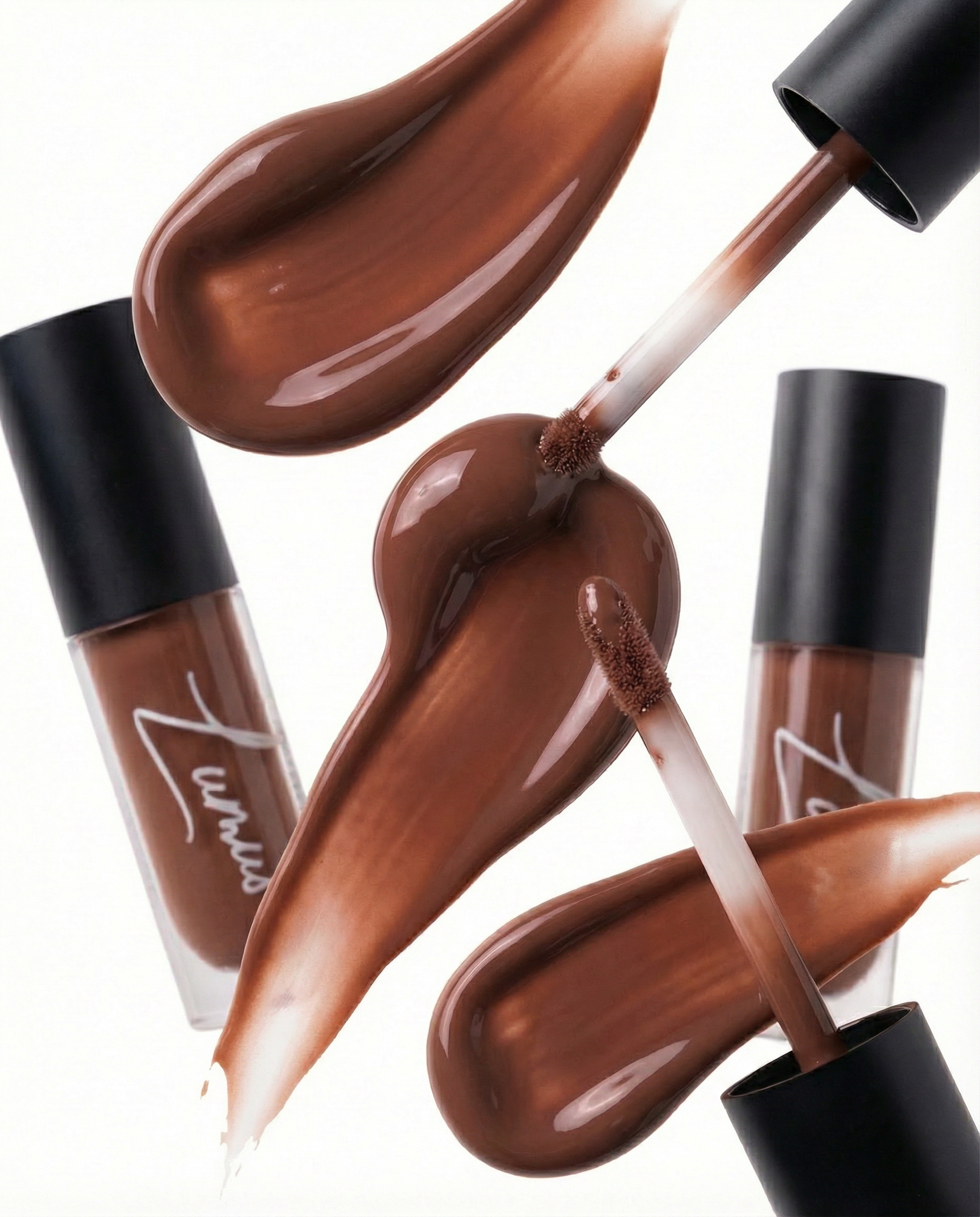 LIP GLOSS